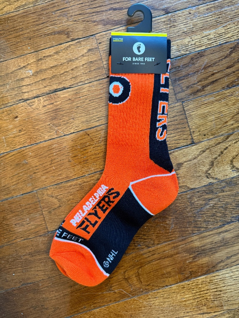 NWT, Youth, For Bare Feet, Philadelphia Flyers NHL Socks, Orange
